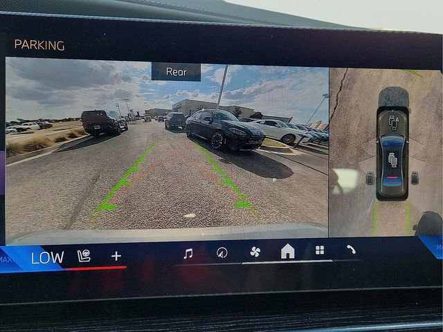 New 2026 BMW 750e xDrive w/ Premium Package AWD/4WD image 28