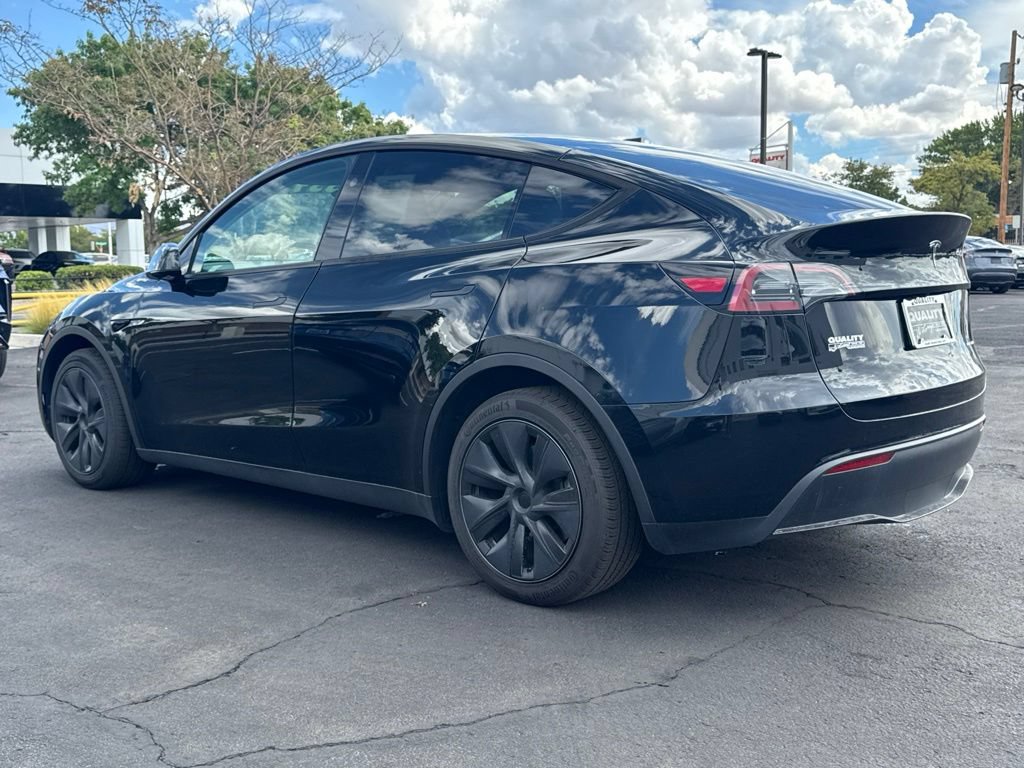 Used 2024 Tesla Model Y Long Range AWD/4WD image 6