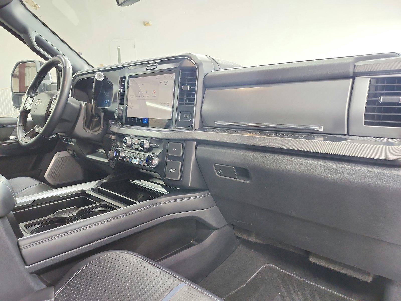 Used 2025 Ford F250 Platinum image 41