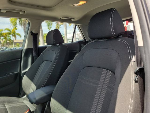 Certified 2024 Hyundai Venue SEL FWD image 16