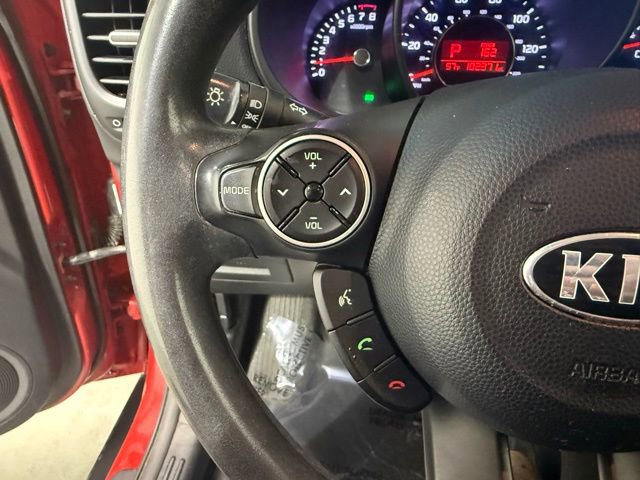 Used 2015 Kia Soul + image 14