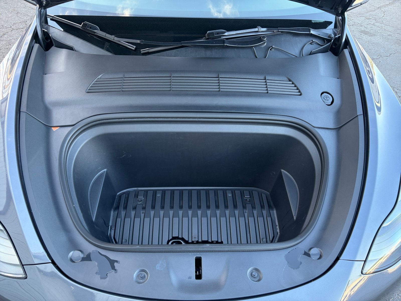 Used 2023 Tesla Model Y Long Range AWD/4WD image 32