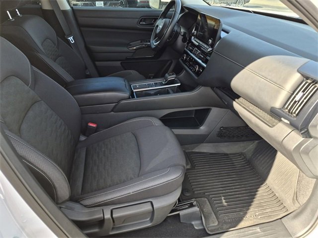 Certified 2025 Nissan Pathfinder SV w/ Cargo Package image 11