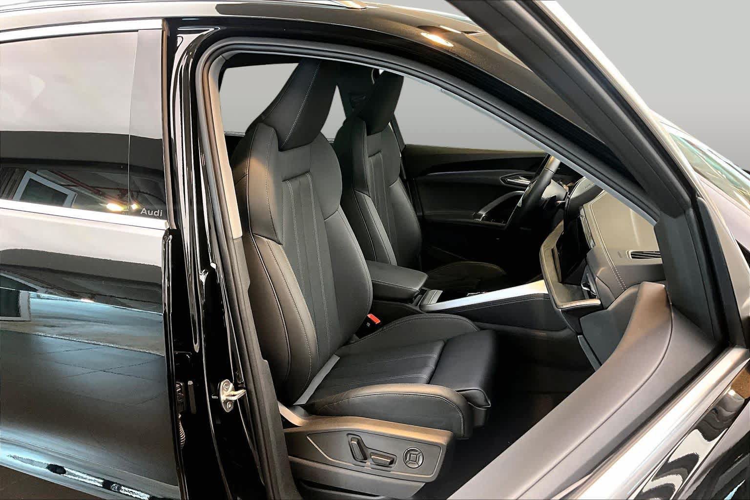 Used 2025 Audi Q5 Premium Plus AWD/4WD image 9