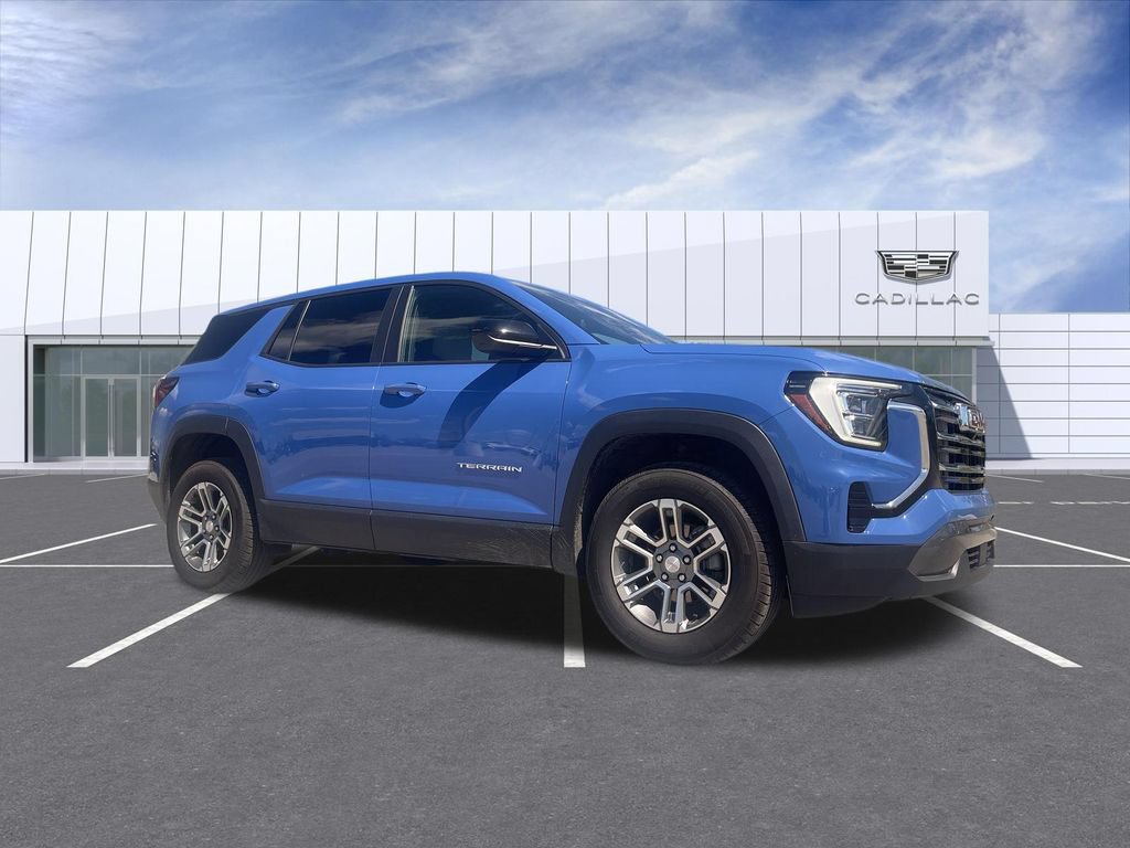Used 2025 GMC Terrain Elevation