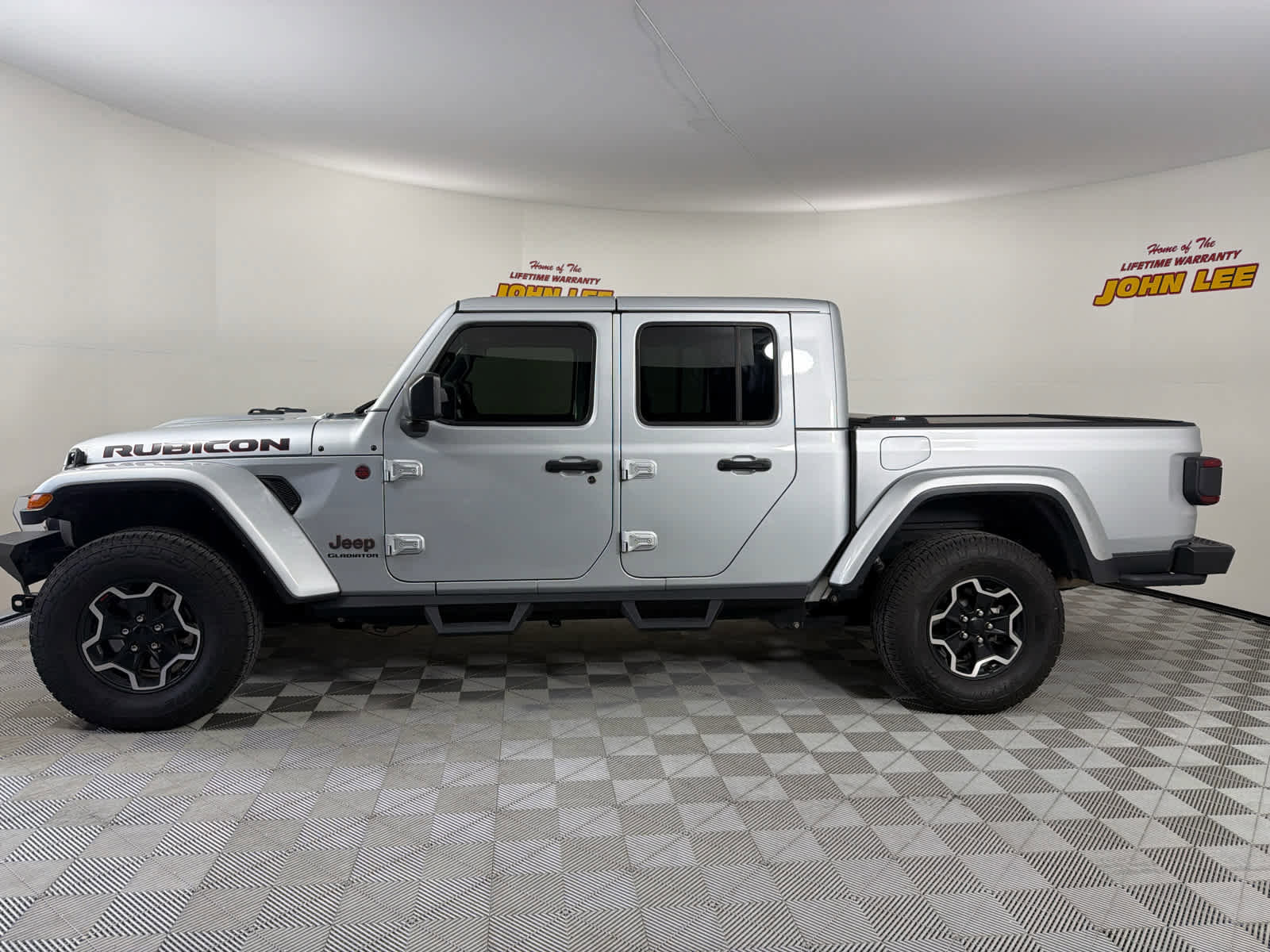 Used 2022 Jeep Gladiator Rubicon w/ LED Lighting Group image 2