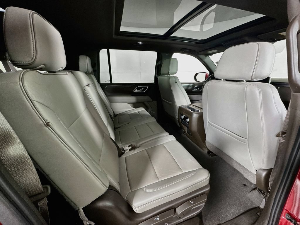 Used 2022 GMC Yukon XL SLT w/ SLT Luxury Package AWD/4WD image 30