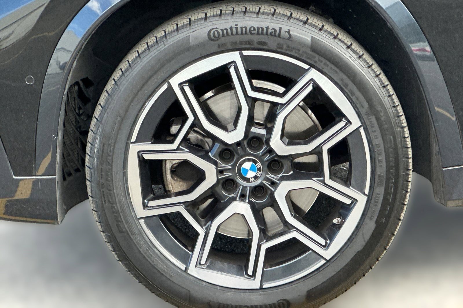 Certified 2023 BMW X1 xDrive28i w/ Convenience Package image 12