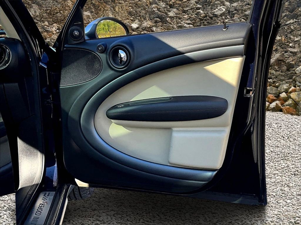 Used 2015 MINI Cooper Countryman S w/ Fully Loaded Package image 20