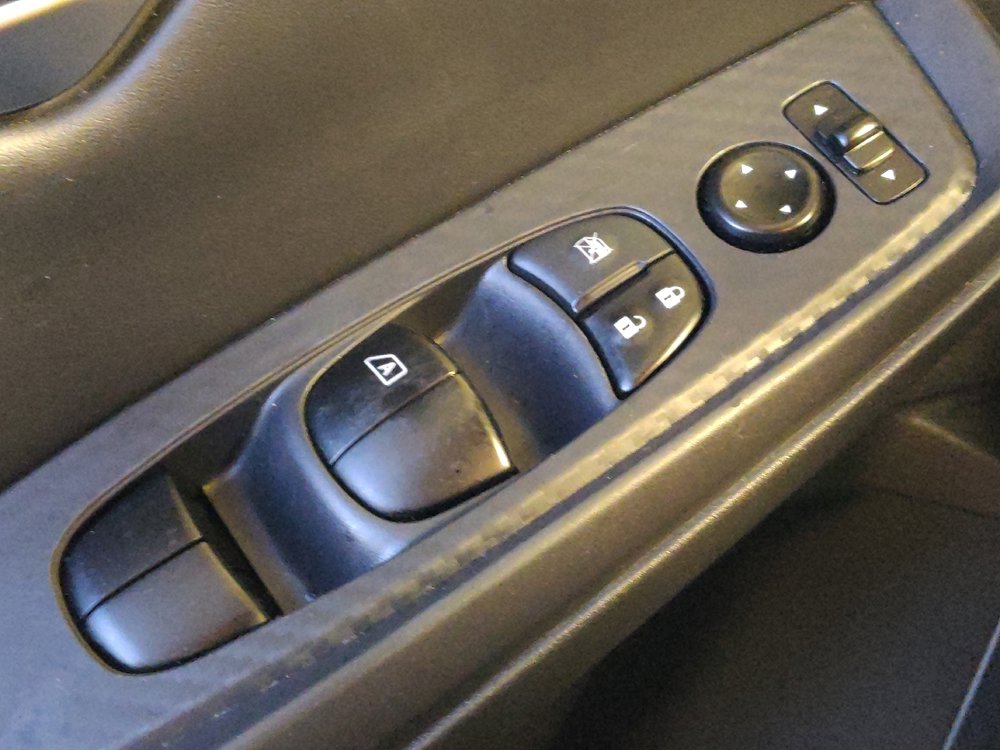 Used 2022 Nissan Sentra SV w/ All-Weather Package FWD image 27
