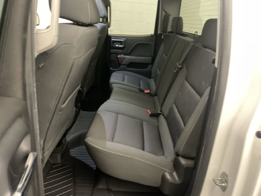 Used 2019 GMC Sierra 1500 SLE w/ SLE Value Package AWD/4WD image 16