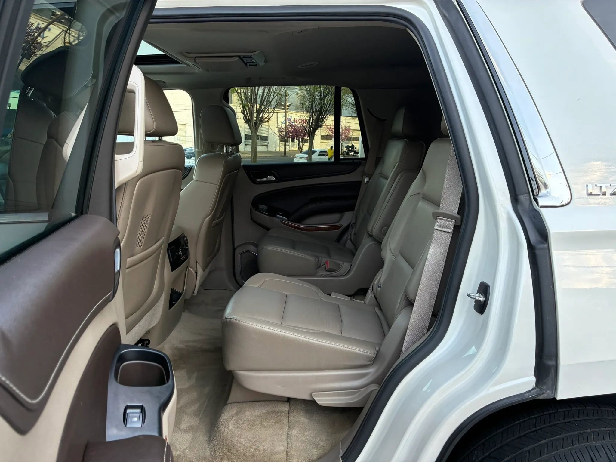 Used 2015 Chevrolet Tahoe LTZ image 13