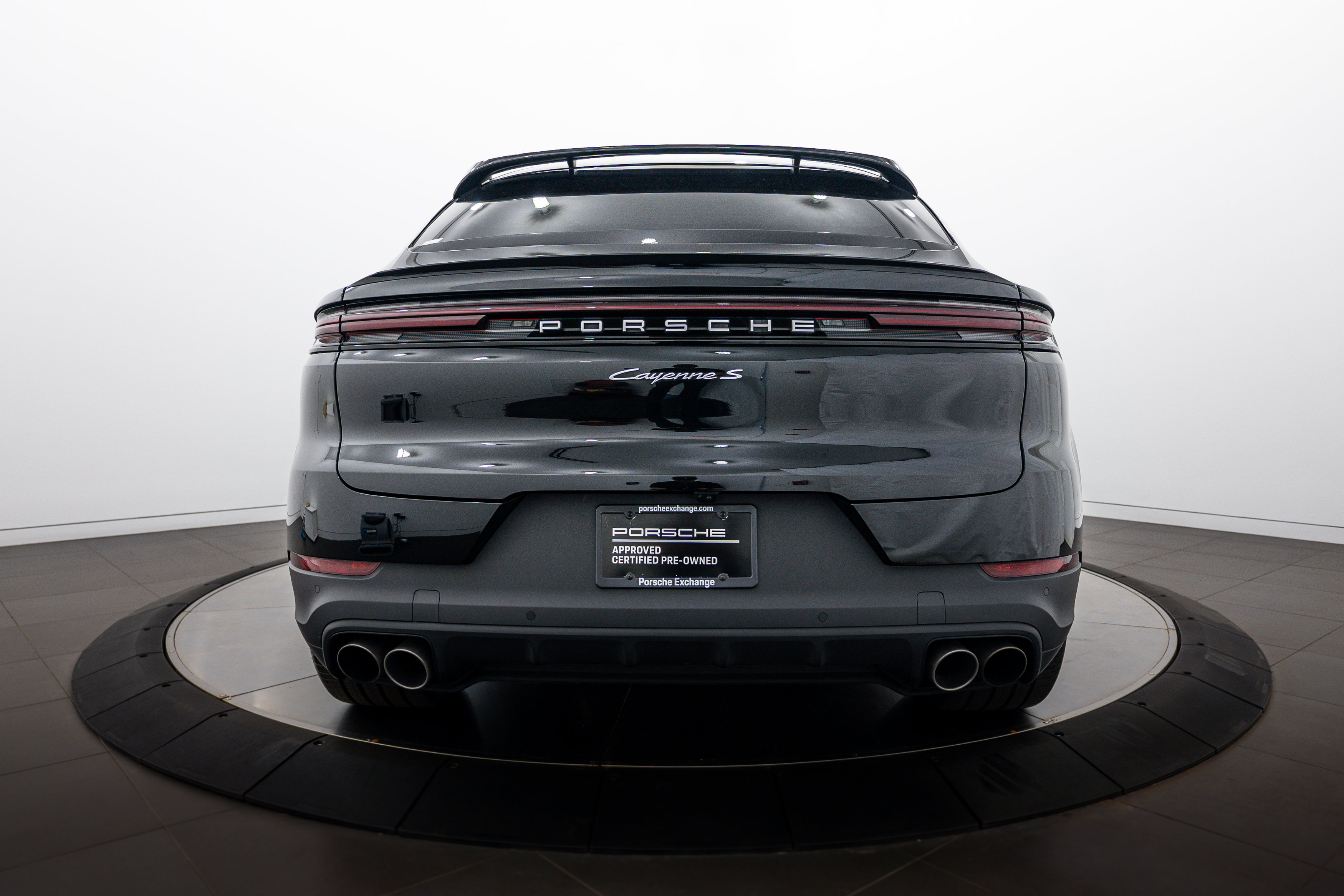 Certified 2025 Porsche Cayenne S AWD/4WD image 6