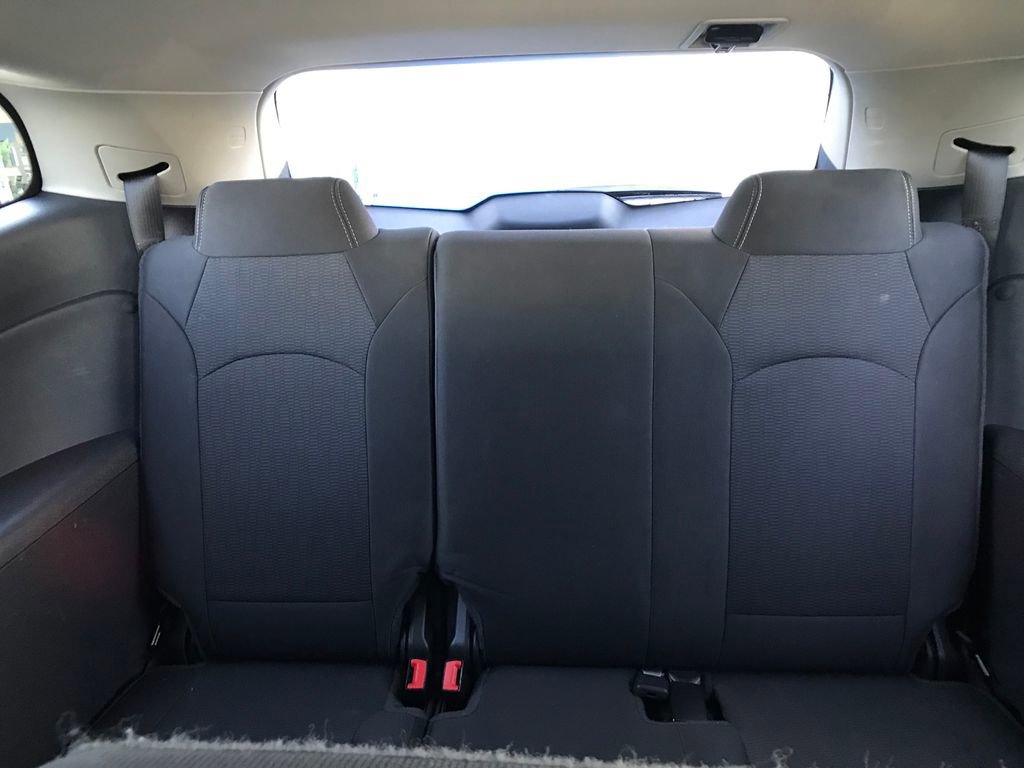Used 2016 Chevrolet Traverse LT image 25