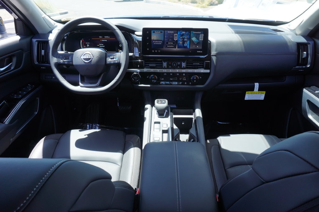 New 2026 Nissan Pathfinder SL w/ SL Premium Package FWD image 12