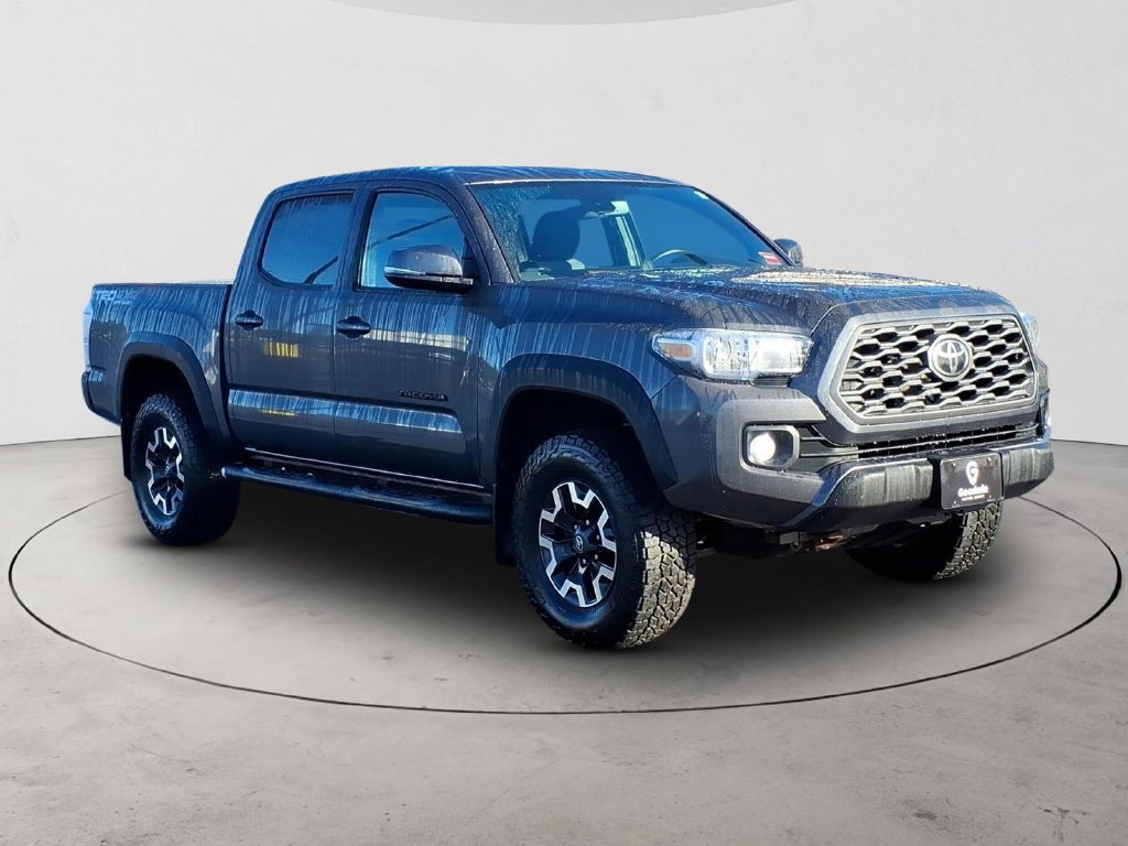 Used 2020 Toyota Tacoma TRD Off-Road w/ Technology Package AWD/4WD image 3