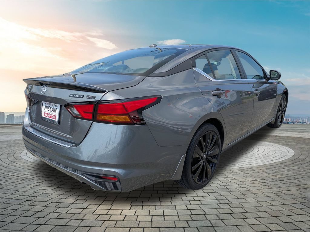 Certified 2022 Nissan Altima 2.5 SR w/ Midnight Edition Package FWD image 5