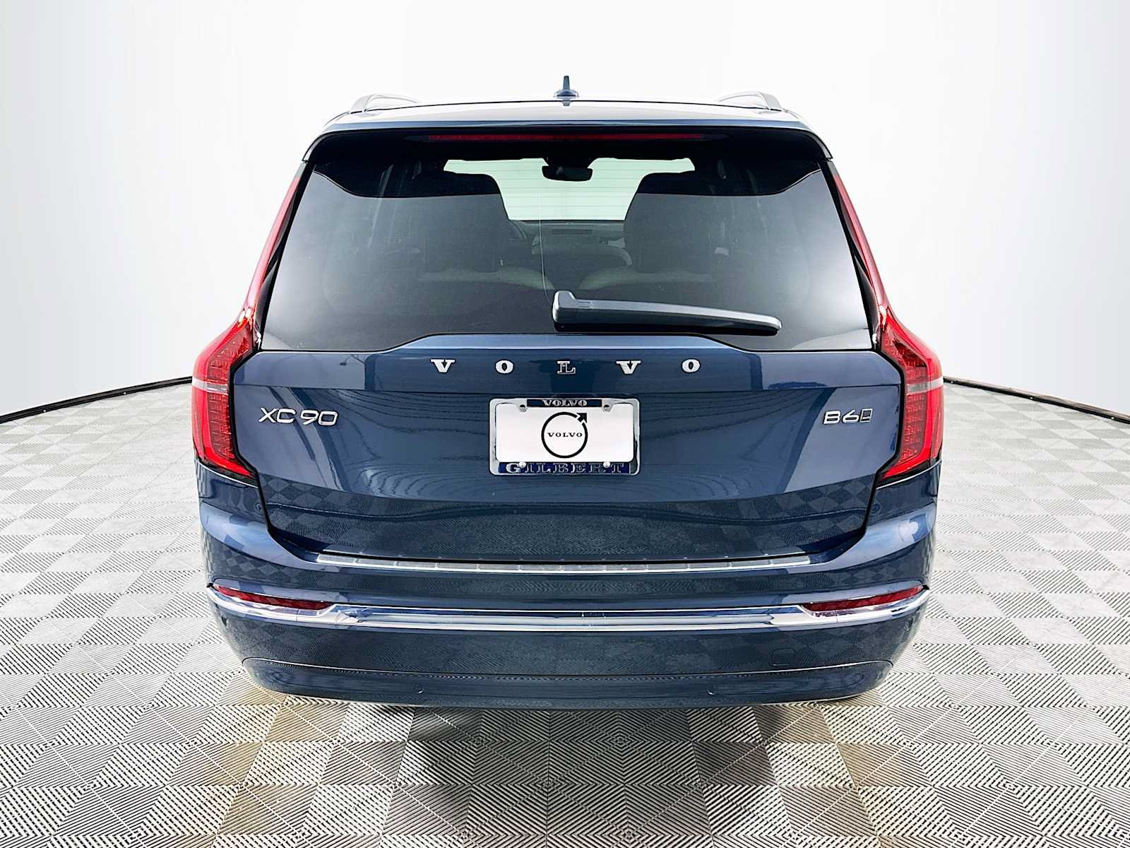 New 2026 Volvo XC90 B6 Plus w/ Protection Package Premier AWD/4WD image 6