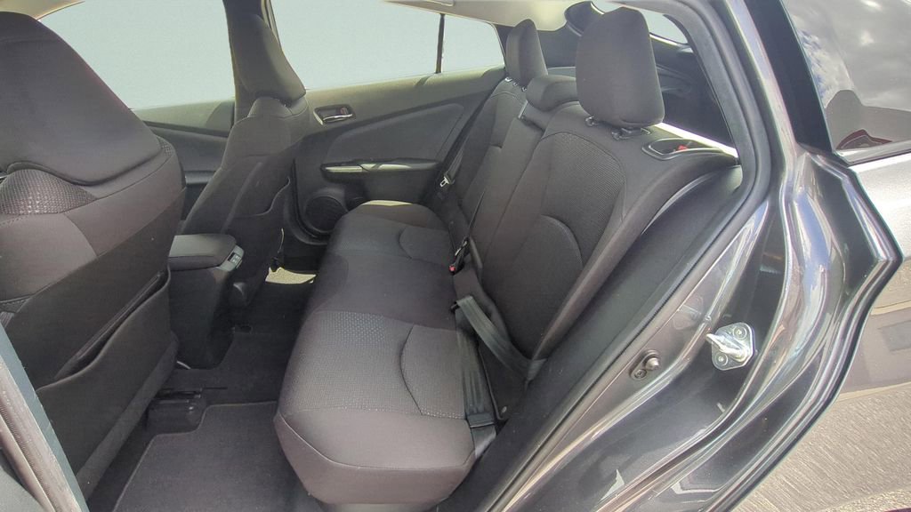 Used 2019 Toyota Prius LE image 17