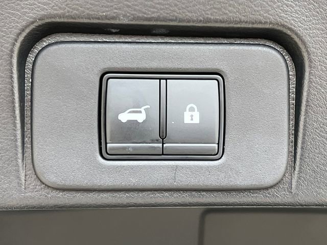 Used 2023 Nissan Rogue SV w/ SV Premium B Package AWD/4WD image 36
