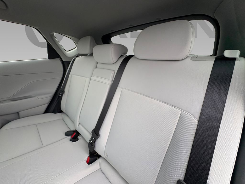 Used 2025 Hyundai Kona SEL FWD image 7