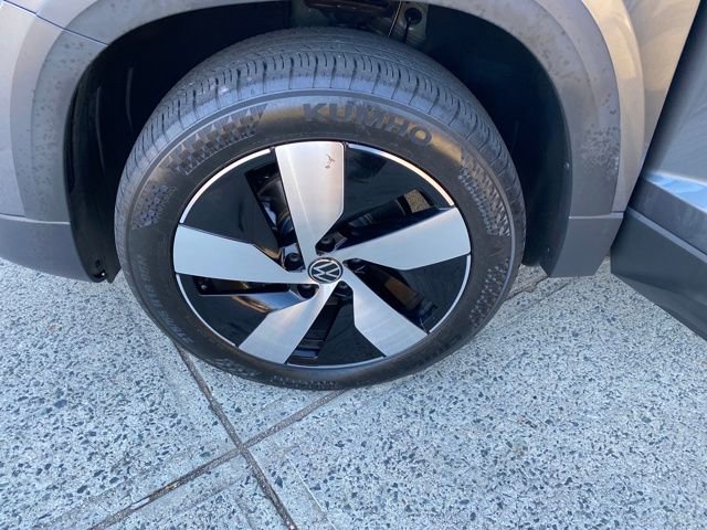 Used 2024 Volkswagen Taos S image 32