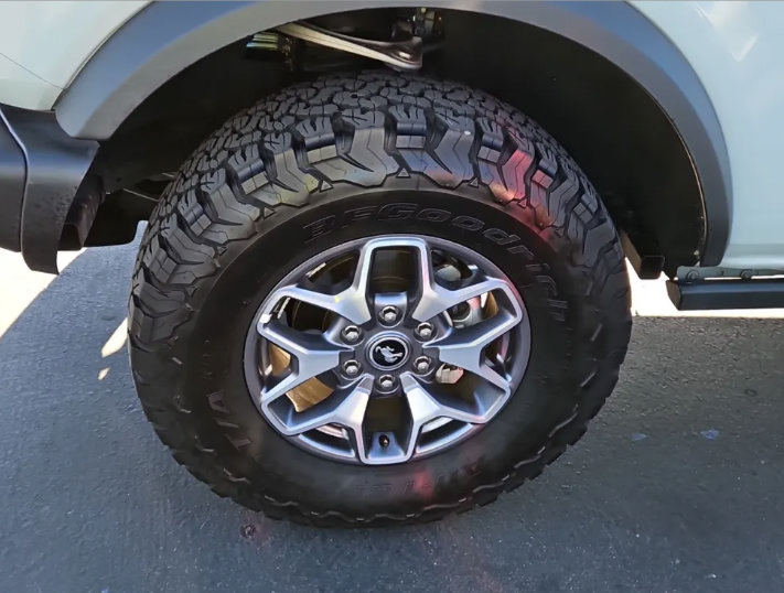 Used 2023 Ford Bronco Badlands AWD/4WD image 6