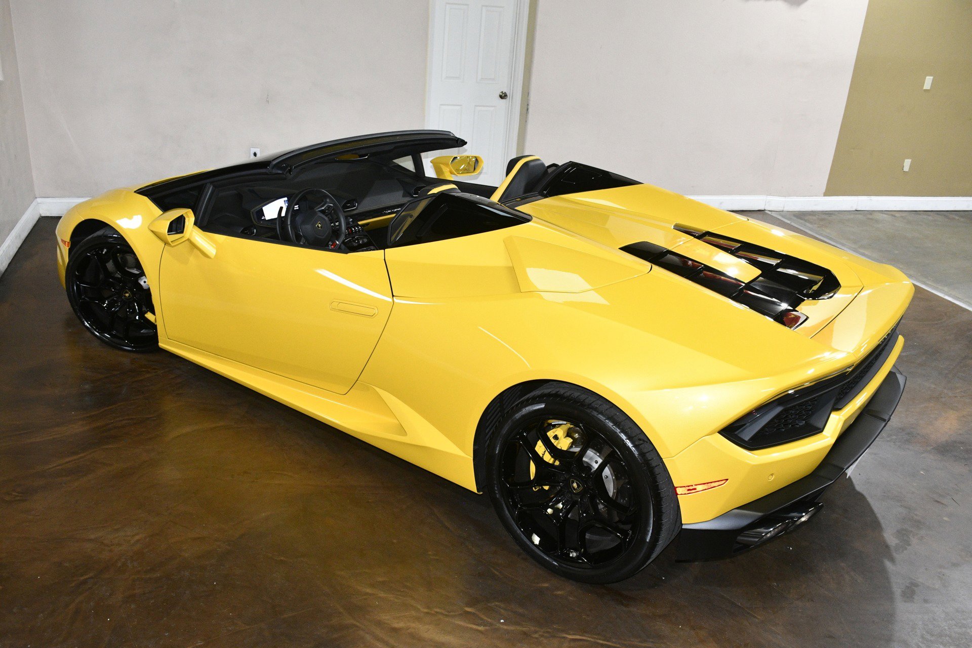 Used 2018 Lamborghini Huracan LP 580-2 image 79