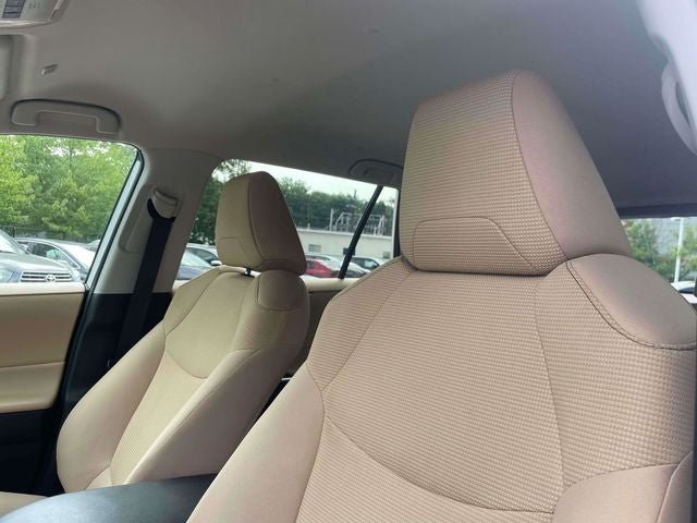 Certified 2023 Toyota RAV4 LE AWD/4WD image 21