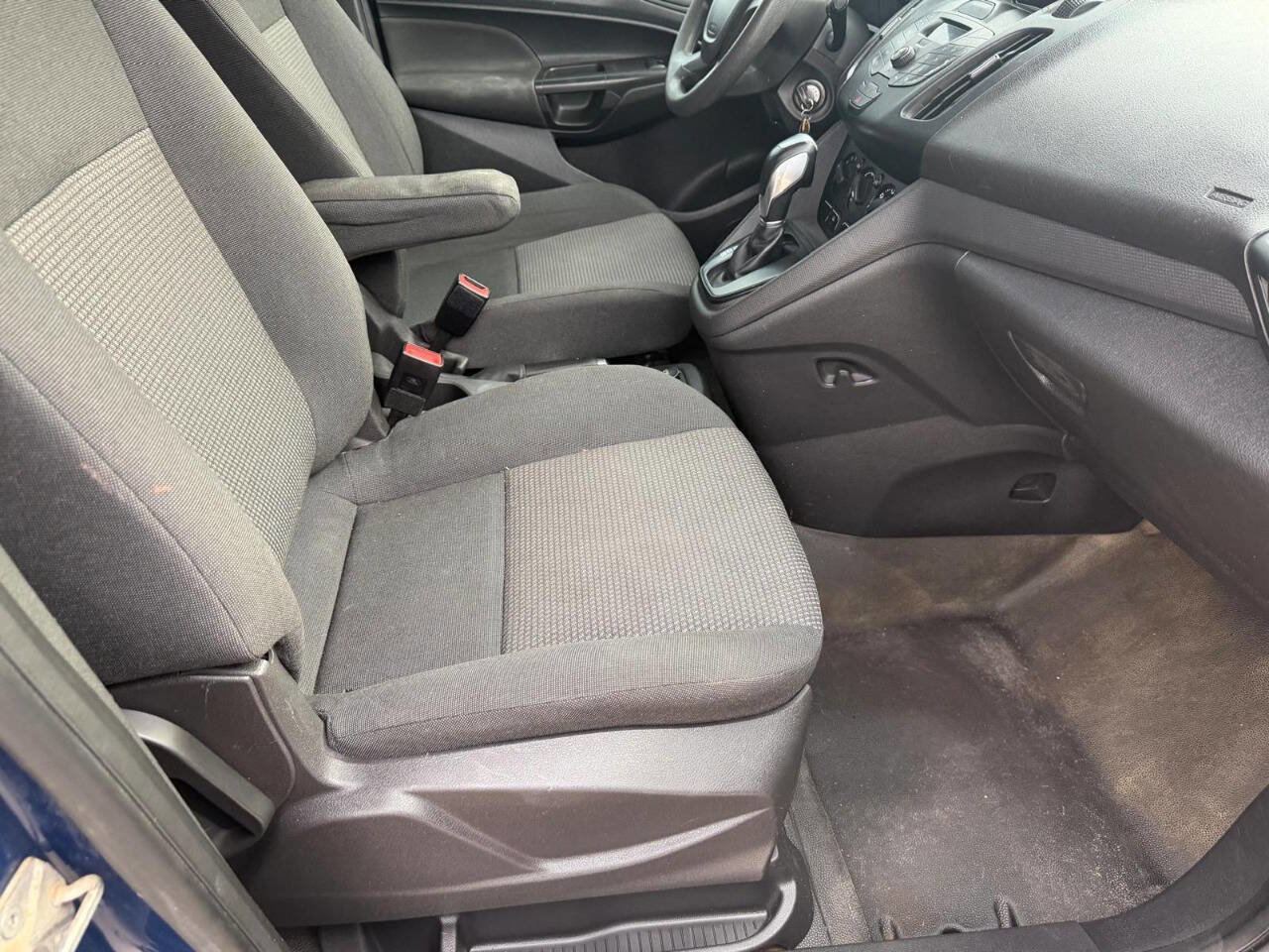 Used 2015 Ford Transit Connect XL image 22