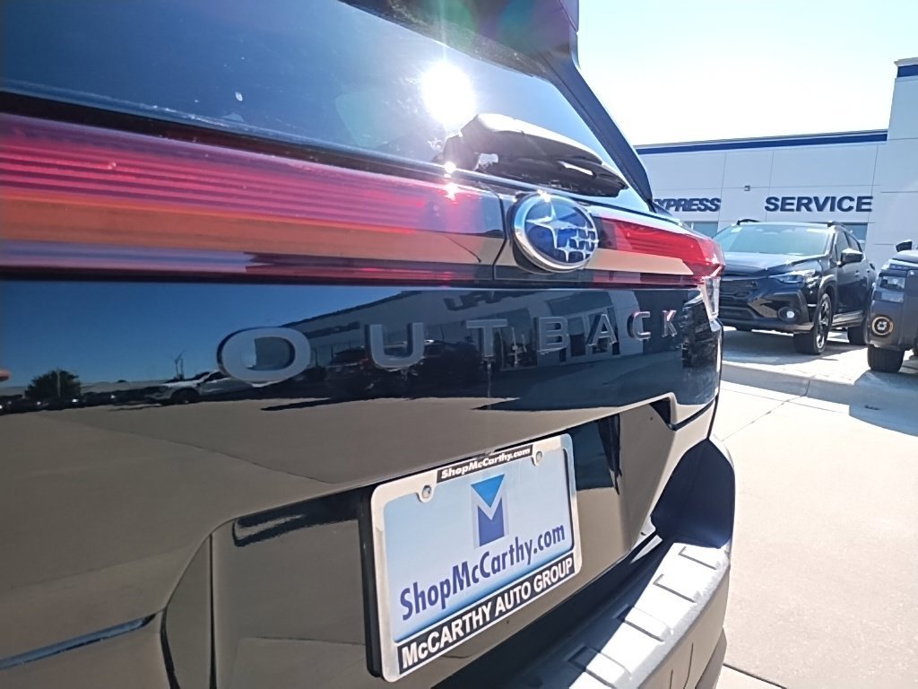 Used 2026 Subaru Outback Limited AWD/4WD image 10