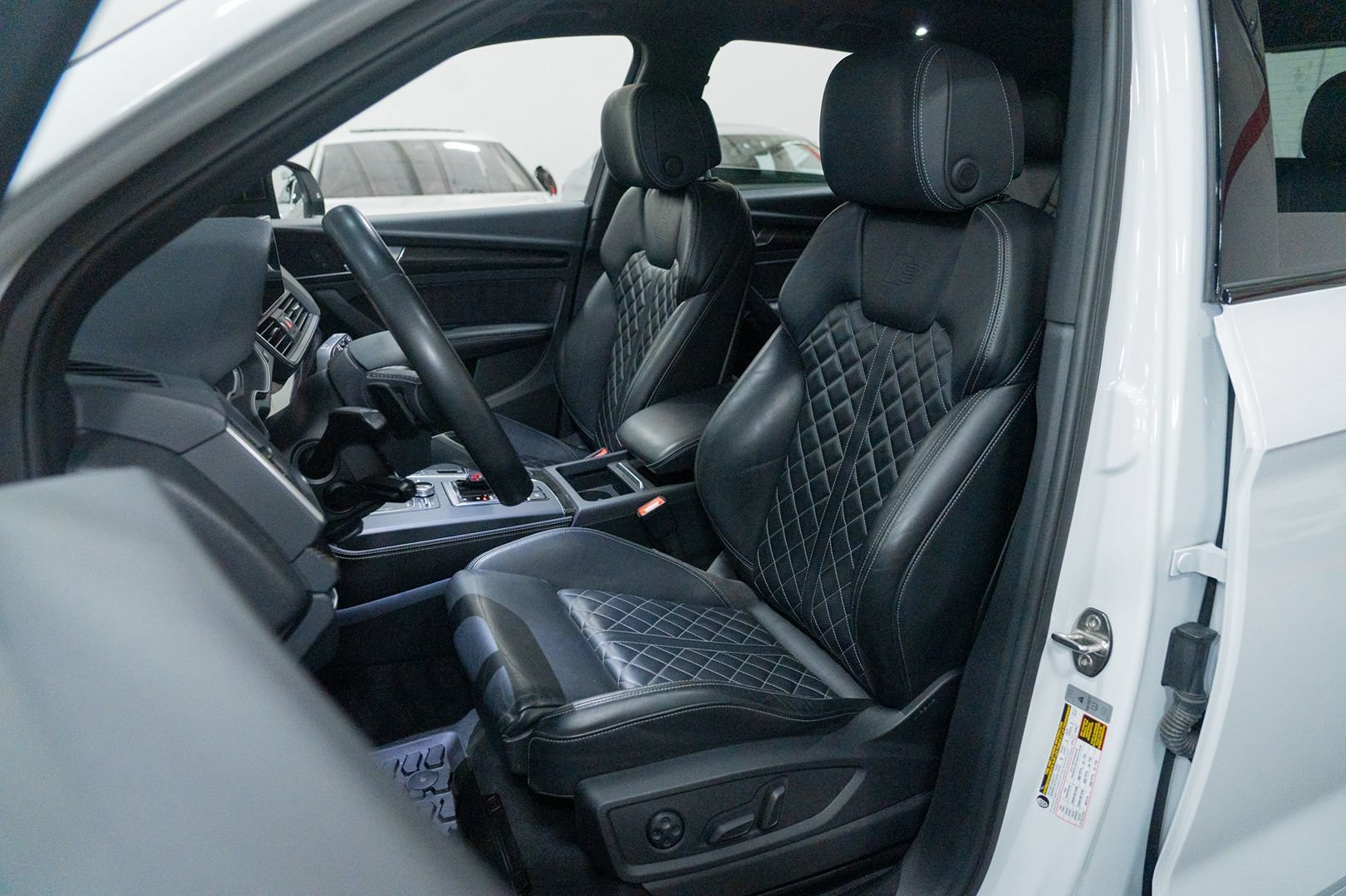Used 2020 Audi SQ5 Premium Plus w/ Premium Plus Package AWD/4WD image 22