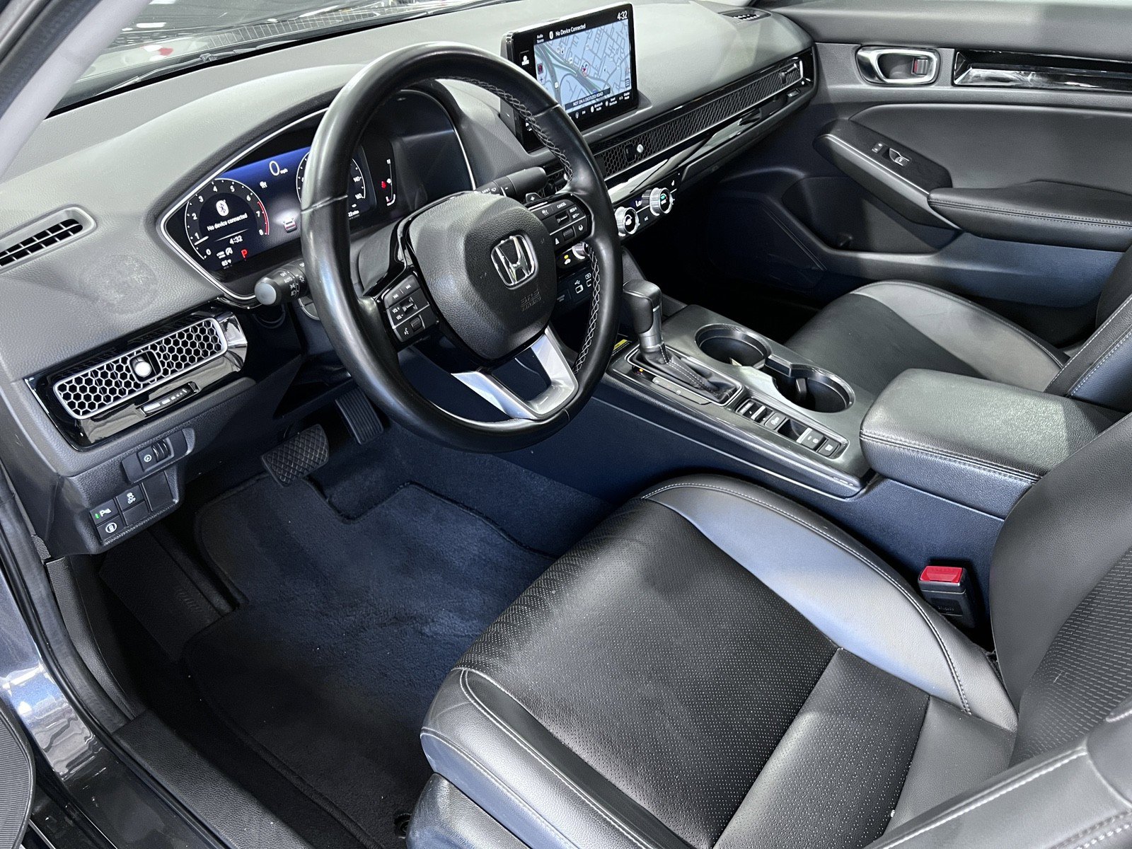 Used 2024 Honda Civic Touring image 14