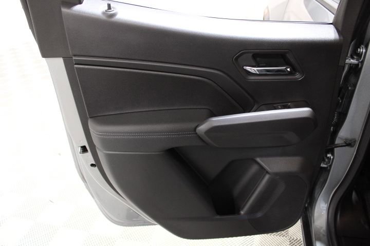 New 2026 GMC Canyon Elevation w/ Convenience Package image 24