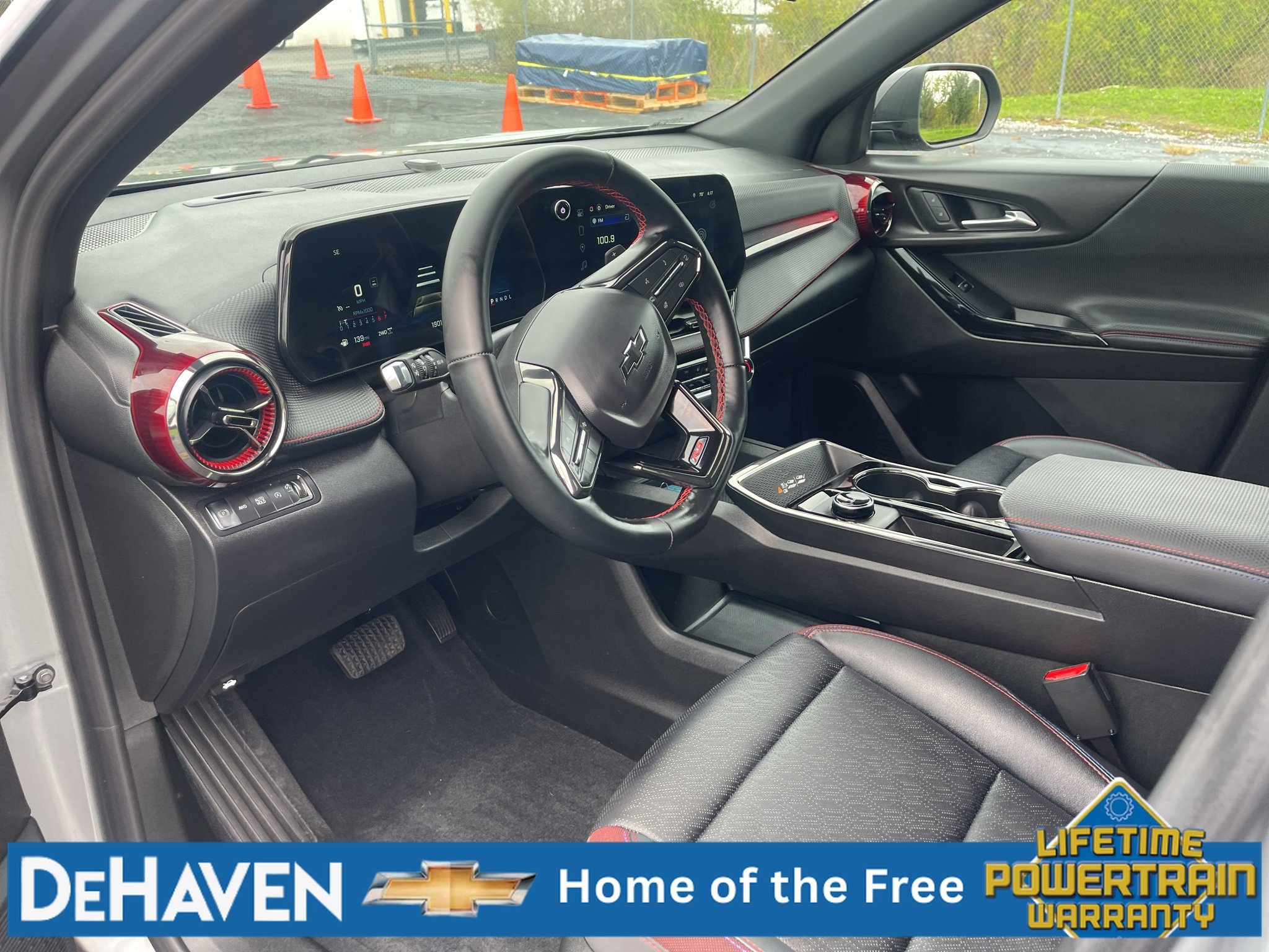 Used 2025 Chevrolet Equinox RS w/ Safety and Technology Package AWD/4WD image 11