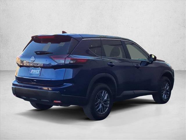 Used 2026 Nissan Rogue SV FWD image 5
