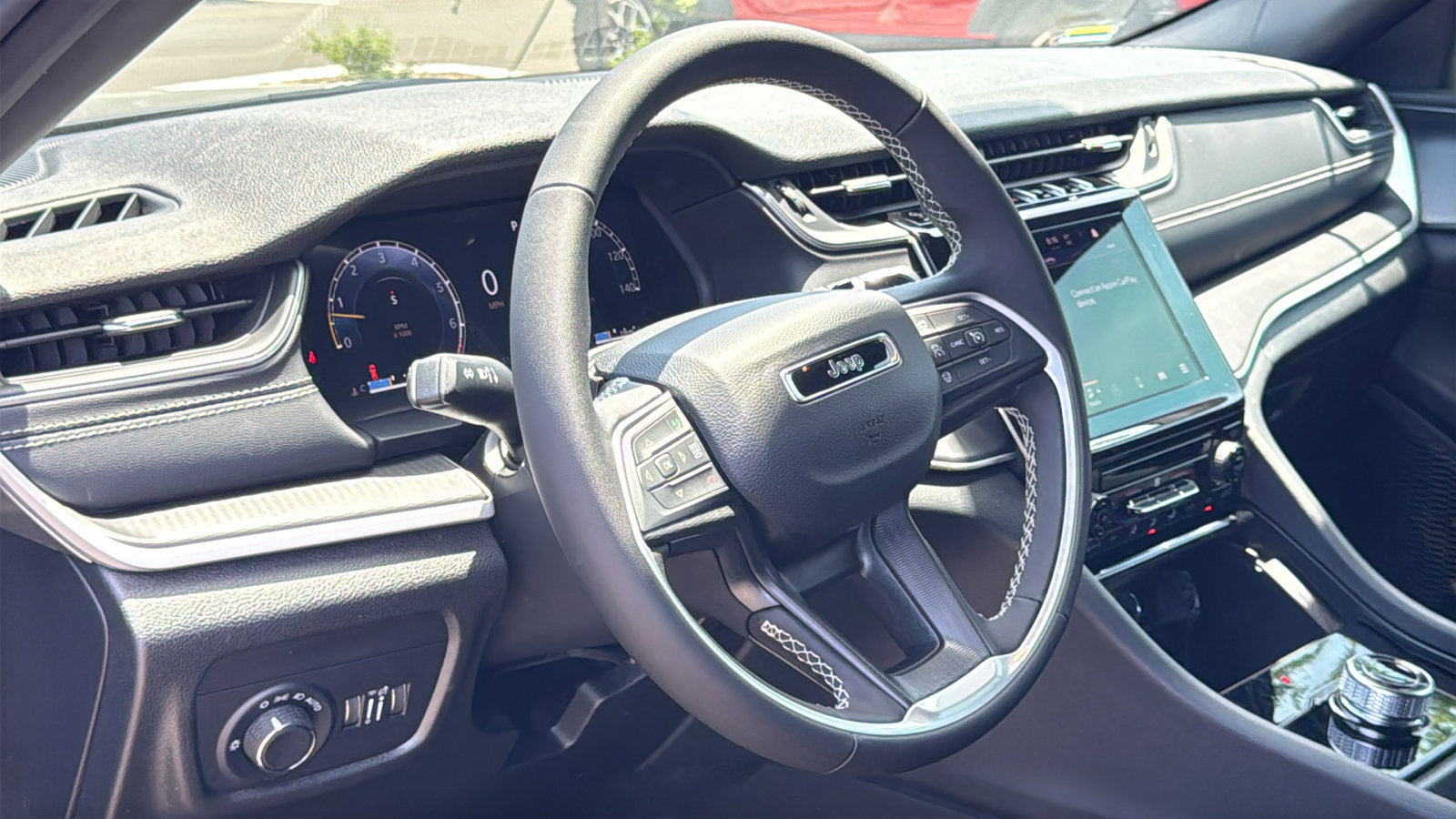 New 2026 Jeep Grand Cherokee Laredo RWD image 10
