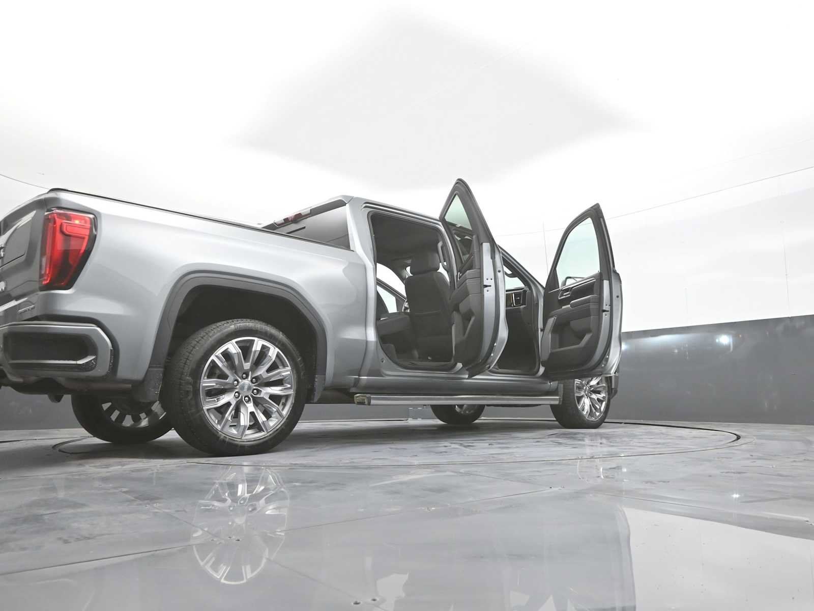 Used 2024 GMC Sierra 1500 Denali w/ Denali Reserve Package AWD/4WD image 48