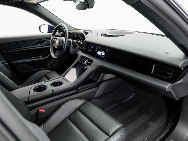 Used 2024 Porsche Taycan image 22