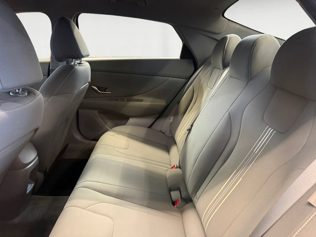 Certified 2024 Hyundai Elantra SEL FWD image 14