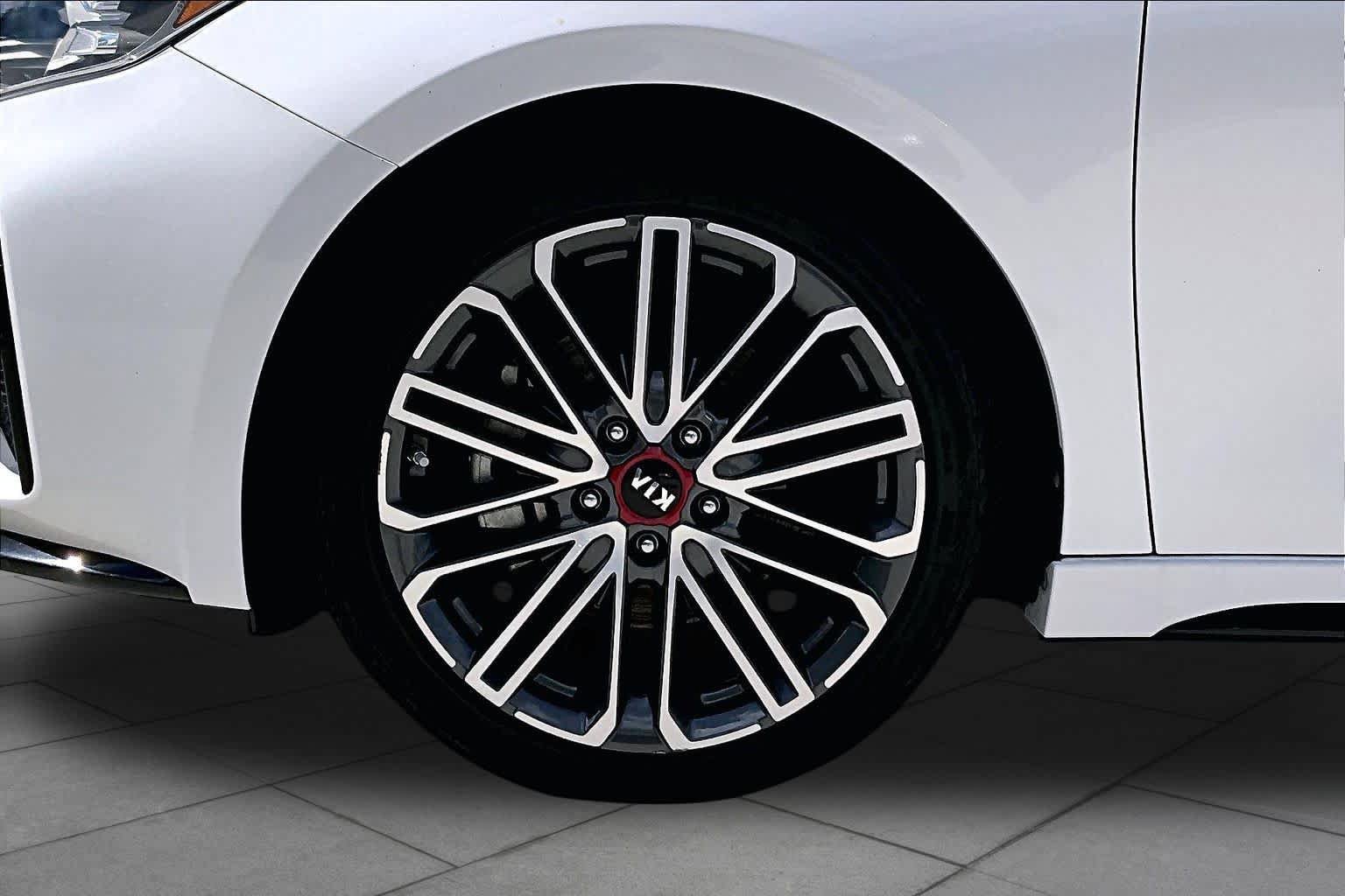 Used 2021 Kia Forte GT w/ GT2 Package FWD image 10