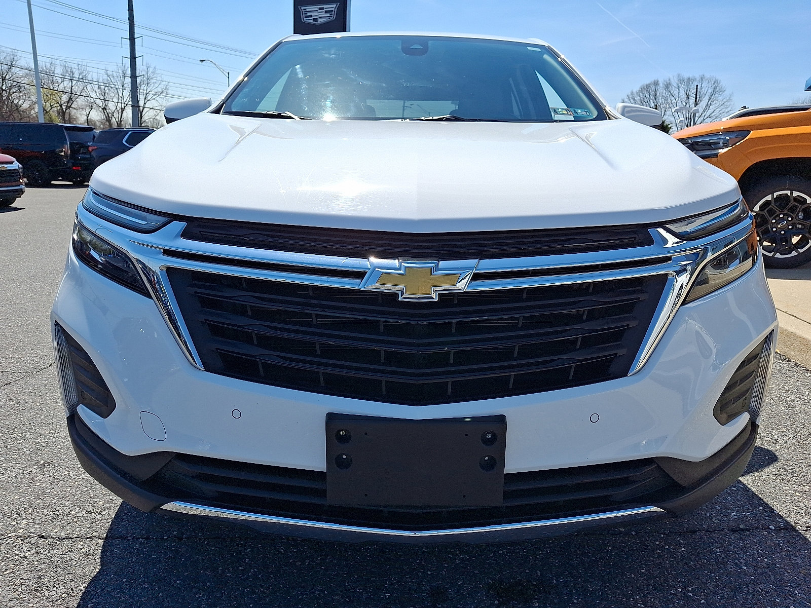 Used 2022 Chevrolet Equinox LT AWD/4WD image 2