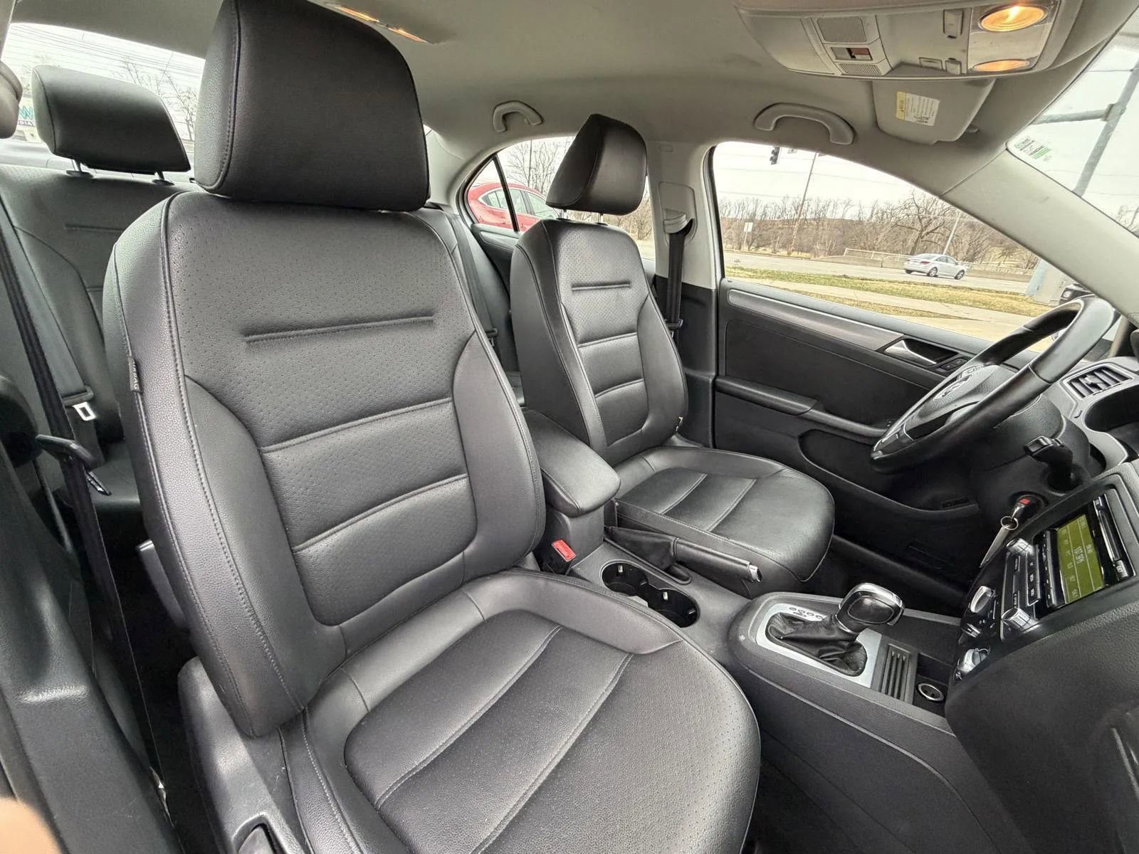 Used 2014 Volkswagen Jetta TDI image 15