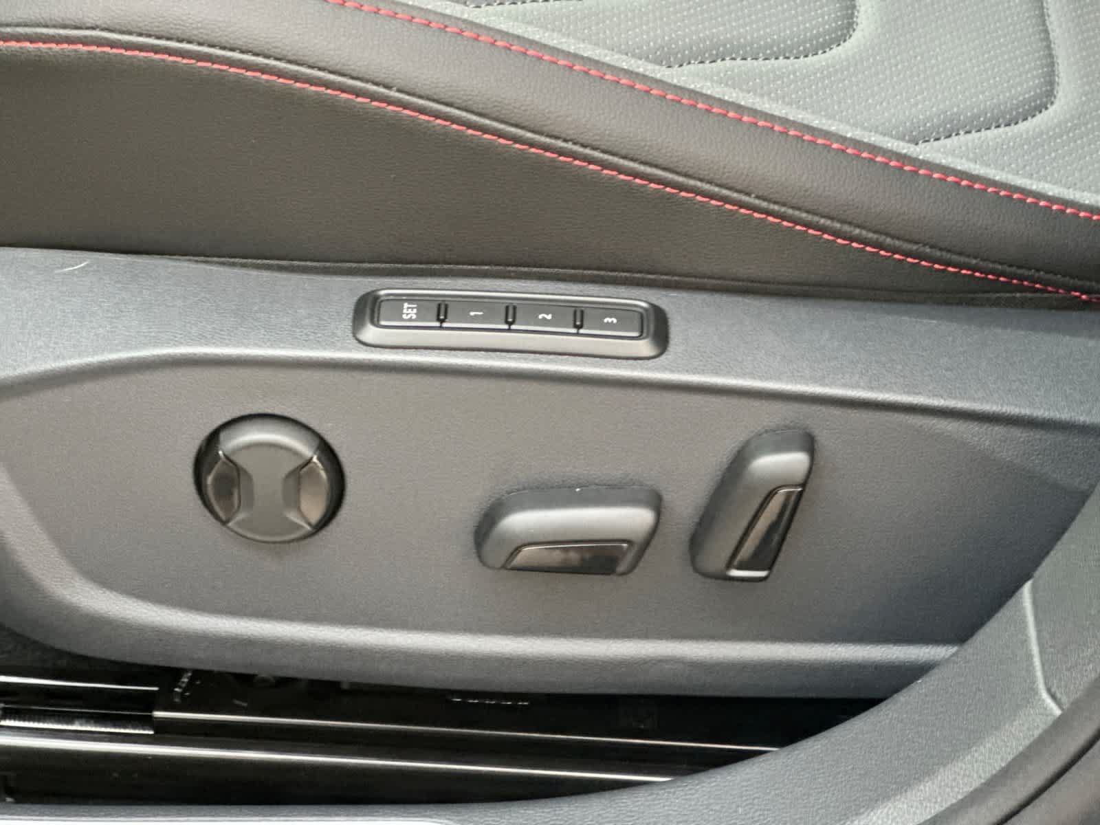 New 2026 Volkswagen Jetta GLI Autobahn FWD image 23