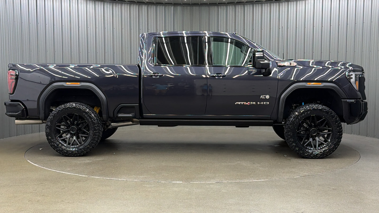 Used 2026 GMC Sierra 2500 AT4X AWD/4WD image 6
