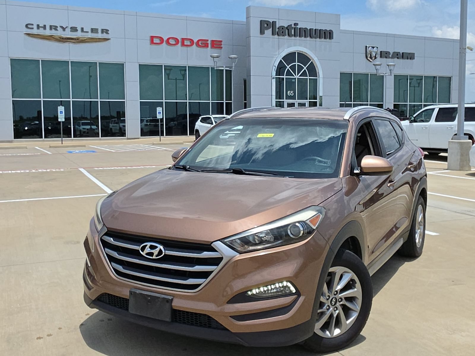 Used 2017 Hyundai Tucson SE w/ SE Popular Package 02 FWD image 1
