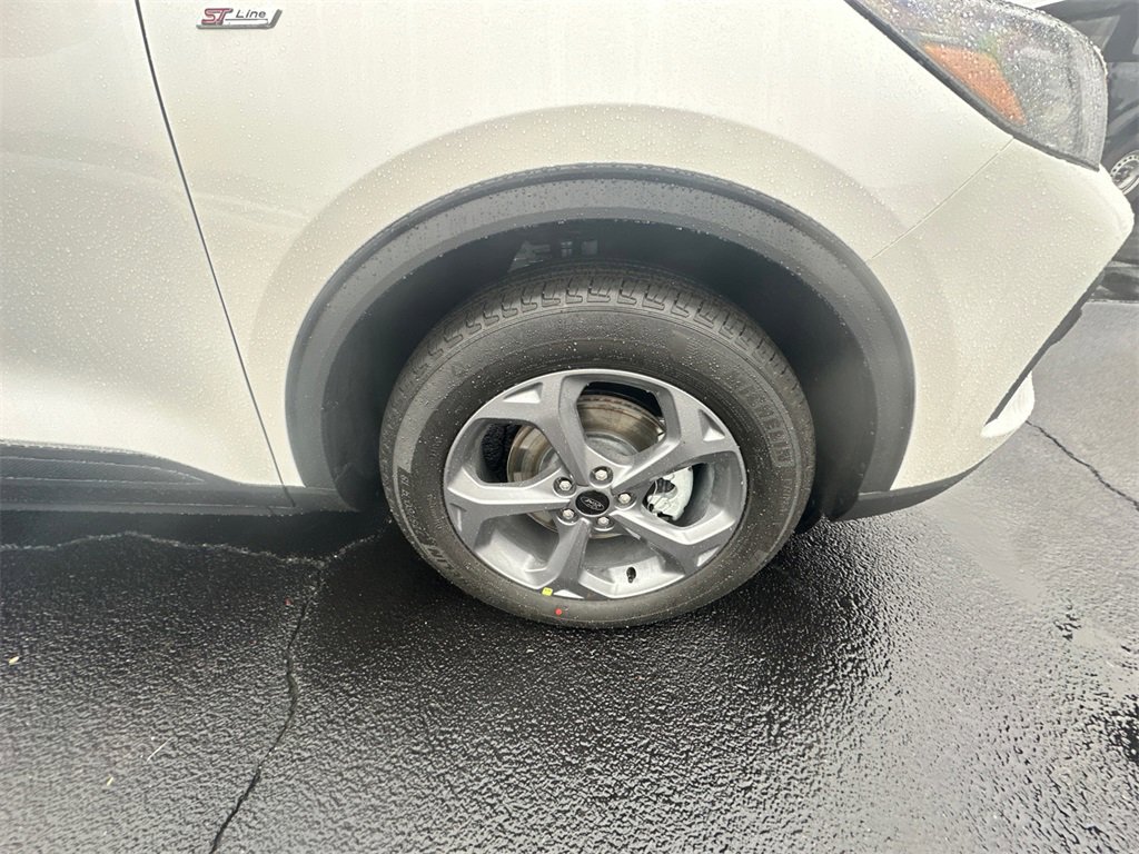 New 2026 Ford Escape ST-Line w/ Tech Pack #1 image 11