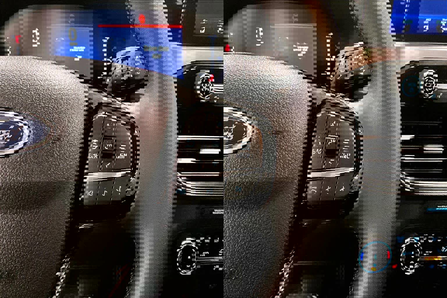 Used 2025 Ford Escape Active w/ Cold Weather Package image 24