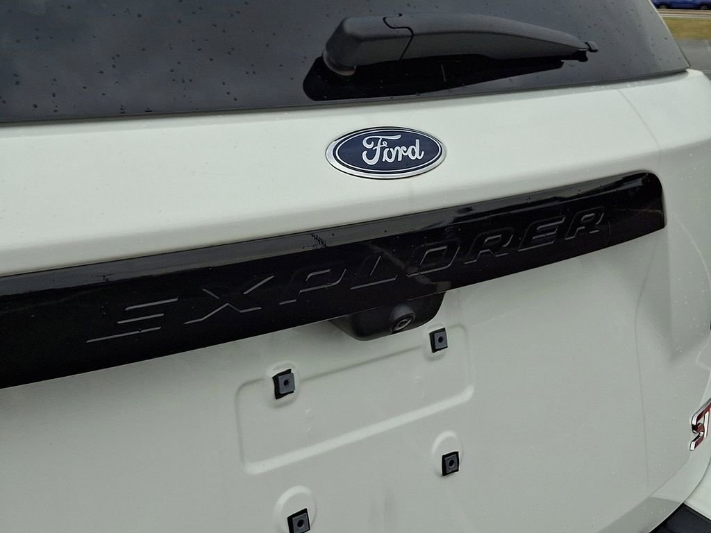 Used 2023 Ford Explorer ST w/ Equipment Group 401A image 33