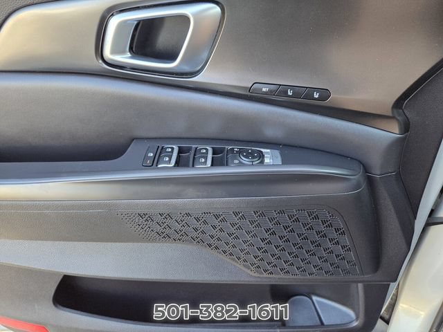 Used 2025 Kia Carnival SX w/ SX Dark Edition Package FWD image 28
